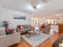 7 Dunsfold St, Butler WA 6036, Australia