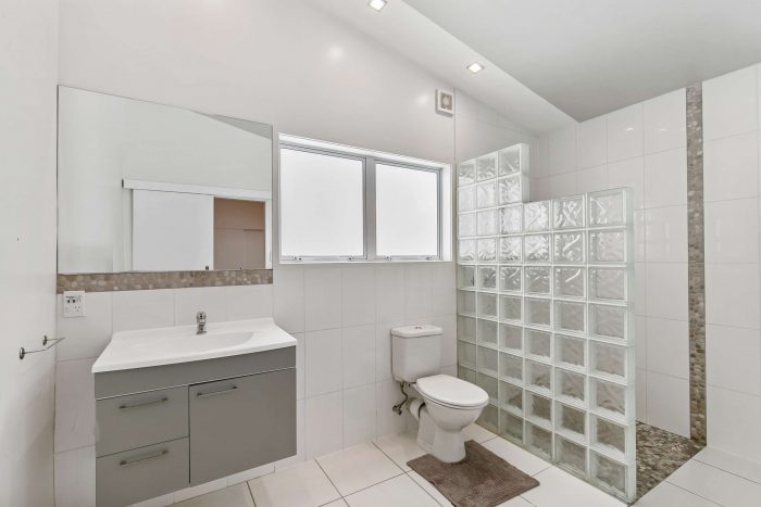 142 Atkinson Road, Titirangi, Waitakere City, Auckland, 0604, New Zealand