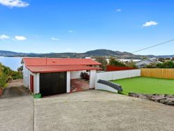 48 Brady St, Midway Point TAS 7171, Australia