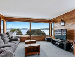 48 Brady St, Midway Point TAS 7171, Australia