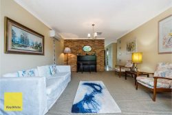 336 Canning Rd, Lesmurdie WA 6076, Australia