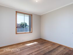 5 Fitzgerald Cres, New Norfolk TAS 7140, Australia