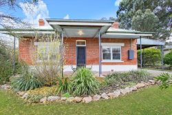 9 Jardine St, Corryong VIC 3707, Australia
