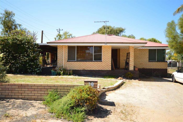 19 Patrick Cres, Kalbarri WA 6536, Australia