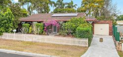 15 Duranta Ct, Crestmead QLD 4132, Australia