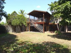 71 Coombabah Rd, Runaway Bay QLD 4216, Australia