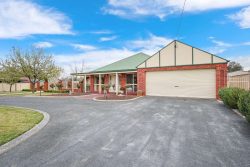 12 Victoria St, Walla Walla NSW 2659, Australia