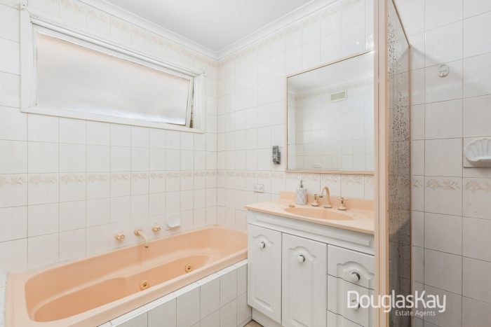 7 Stanbury Ct, Sunshine West VIC 3020, Australia
