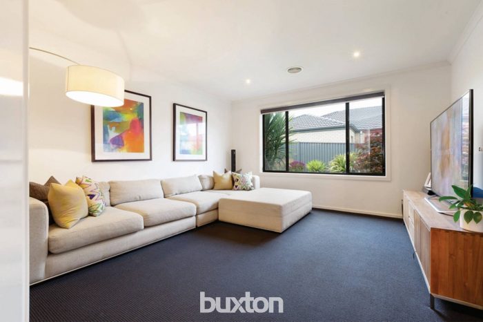 9 Cartledge Ave, Mount Clear VIC 3350, Australia