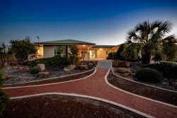 10 Doncon St, Wandina WA 6530, Australia