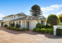 1/6-8 Dwyer Ave, Woy Woy NSW 2256, Australia