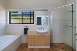 3288 Palladian Dr, Hope Island QLD 4212, Australia