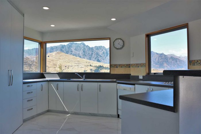 10 Peregrine Place, Town Centre, Queenstown­-Lakes, Otago, 9300, New Zealand