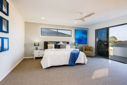 101 Flametree Cct, Arundel QLD 4214, Australia