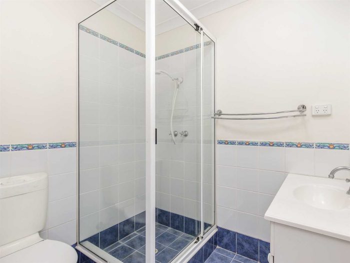 67 Elswick St, Safety Bay WA 6169, Australia