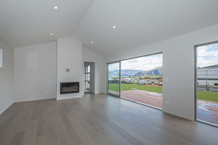 8 The Heights Avenue, Wanaka, Otago, 9305, New Zealand