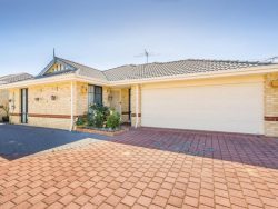 2/6 Whiteside St, Cloverdale WA 6105, Australia