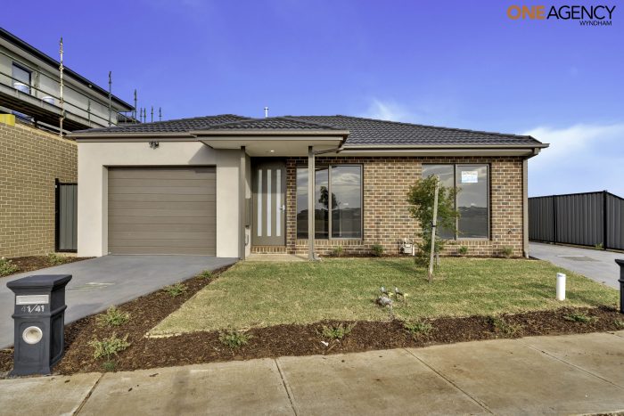 1/41 Butterfly Blvd, Tarneit VIC 3029, Australia