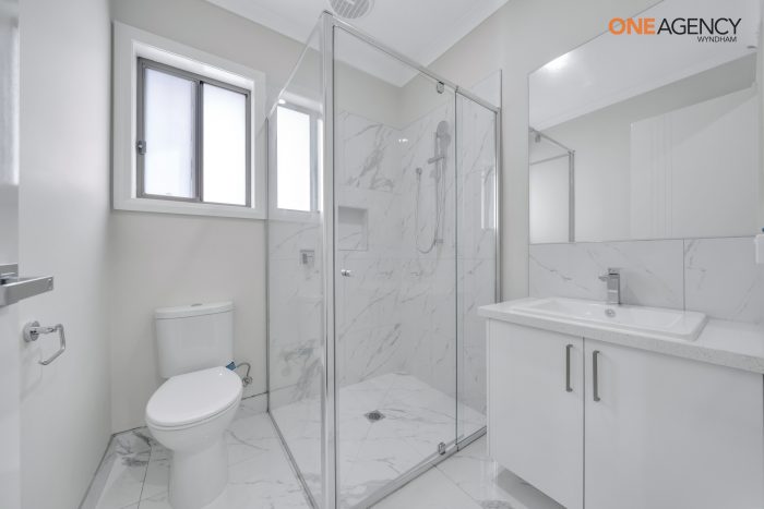 2/41 Butterfly Blvd, Tarneit VIC 3029, Australia