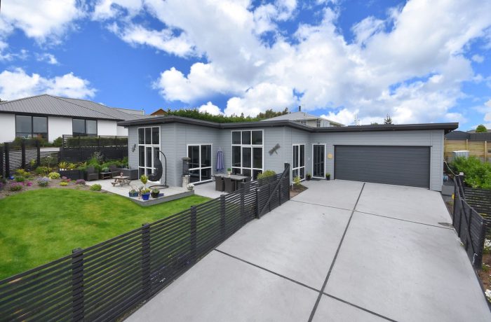 12 Catalina Lane, Waldronvil­le, Dunedin, Otago, 9018, New Zealand