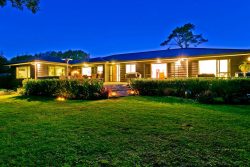 146 Blackbridg­e Road, Dairy Flat, Rodney, Auckland, 0794, New Zealand