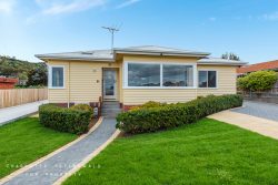 1/36 Dossiter St, Bellerive TAS 7018, Australia