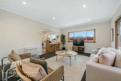 1/36 Dossiter St, Bellerive TAS 7018, Australia