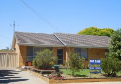 59 Emma St, Mooroopna VIC 3629, Australia