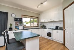 2 Flack St, Ballan VIC 3342, Australia