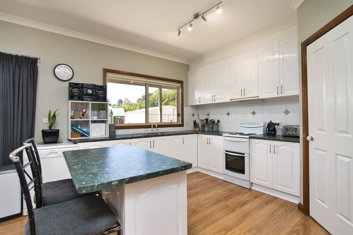 2 Flack St, Ballan VIC 3342, Australia