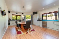 47 Hawtrey Terrace, Johnsonvil­le, Wellington, 6037, New Zealand