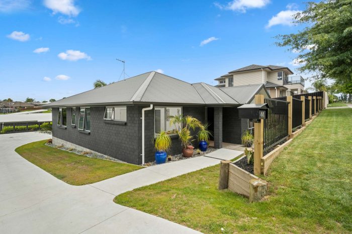 44 Inverness Drive, Pyes Pa, Tauranga, Bay Of Plenty, 3112, New Zealand