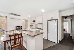 178 MacFarlane Burnet Ave, MacGregor ACT 2615, Australia