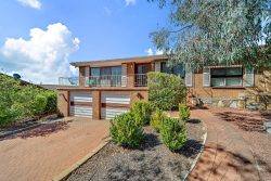 11 Merfield Pl, Giralang ACT 2617, Australia