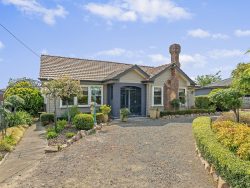 26 Pearson St, Heyfield VIC 3858, Australia