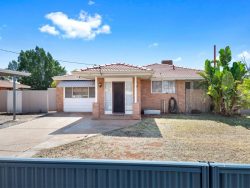 17 Conliffe Pl, South Kalgoorlie WA 6430, Australia