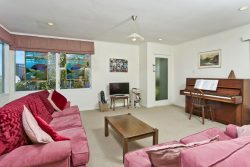 43 Juniper Road, Sunnynook, North Shore City, Auckland, 0620, New Zealand