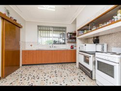 5 Sonego Ave, Kelmscott WA 6111, Australia