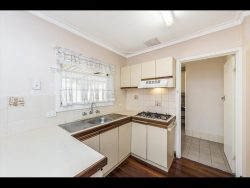 6 Steve St, Kelmscott WA 6111, Australia