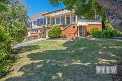 2 Haven Cres, Ulverstone TAS 7315, Australia