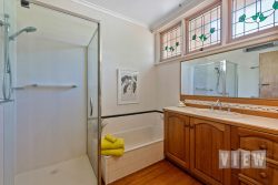 2 Haven Cres, Ulverstone TAS 7315, Australia