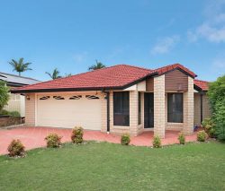 8 Cornell Cl, Regents Park QLD 4118, Australia