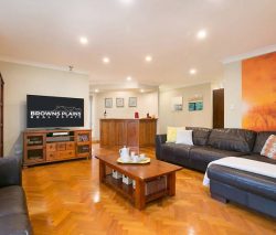 8 Cornell Cl, Regents Park QLD 4118, Australia