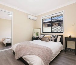 8 Cornell Cl, Regents Park QLD 4118, Australia