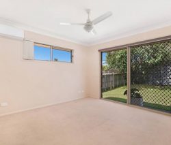 5 Crenton Ct, Heritage Park QLD 4118, Australia