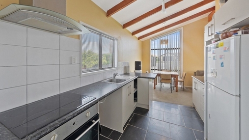 71 Etherton Drive, Weymouth, Manukau City, Auckland, 2103, New Zealand