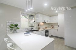 17 Evergreen Pl, Redbank Plains QLD 4301, Australia