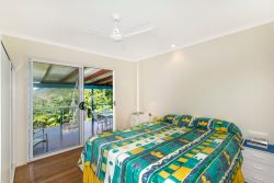 550 Etty Bay Rd, Etty Bay QLD 4858, Australia