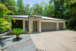 12 Greendale Ct, Jubilee Heights QLD 4860, Australia