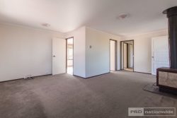 5 Gadara Pl, Tumut NSW 2720, Australia